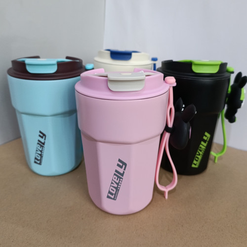 تراول ماگ استیل ۴۲۰ میل مدل YIMI با بند سیلیکونی عروسک دار