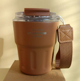 ماگ سفری کوچک مناسب قهوه و چای با طراحی ارگونومیک و درب پیچی