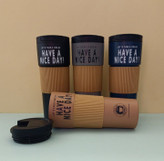 ماگ سفری SZM با درب پیچی آساننوش و گنجایش 600ml مناسب نوشیدنیهای داغ و سرد