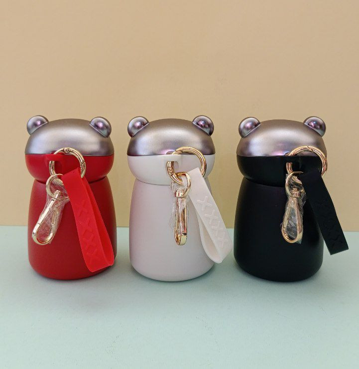 ماگ اسپرسو خرسی 120ml با درب پیچی طرح خرس تدی و گیره طلایی جاسویچی