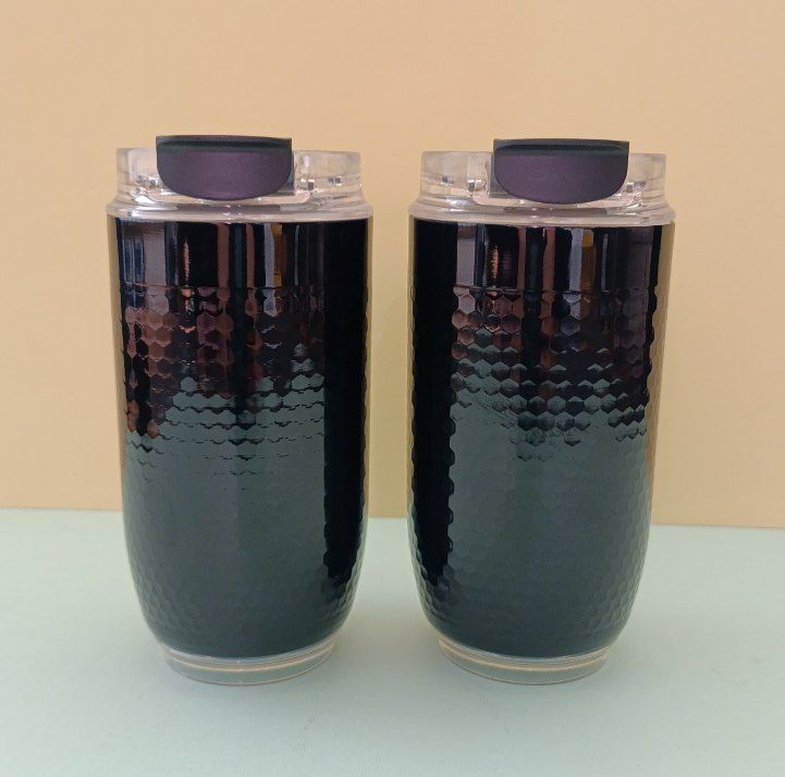 تراول ماگ شطرنجی مشکی ۳۲۰ میل مدل های‌کپی SMEG با درب پیچی و زیره شفاف