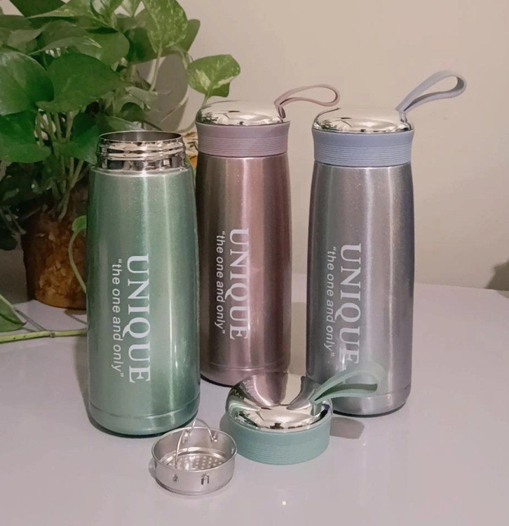 فلاسک استیل دوجداره Unique مدل درب آینهای با بند سیلیکونی