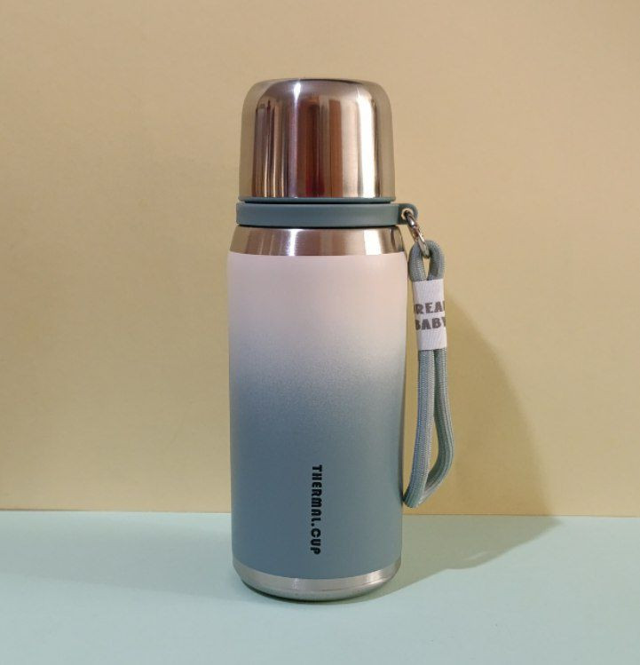 Vacuum Flask 600ml با بند پارچهای و طراحی دو رنگ
