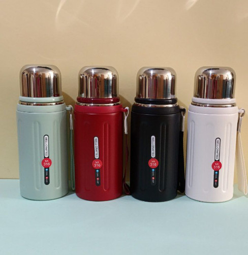 فلاسک استیل ۳۱۶ شیاردار با درب استیل پیچی و درب داخلی دکمهای